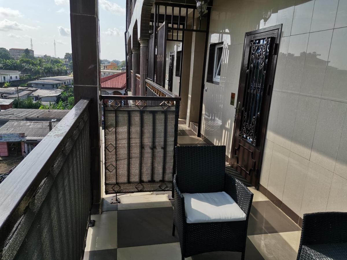 Residence Hoteliere Mb-202 C Douala Eksteriør bilde