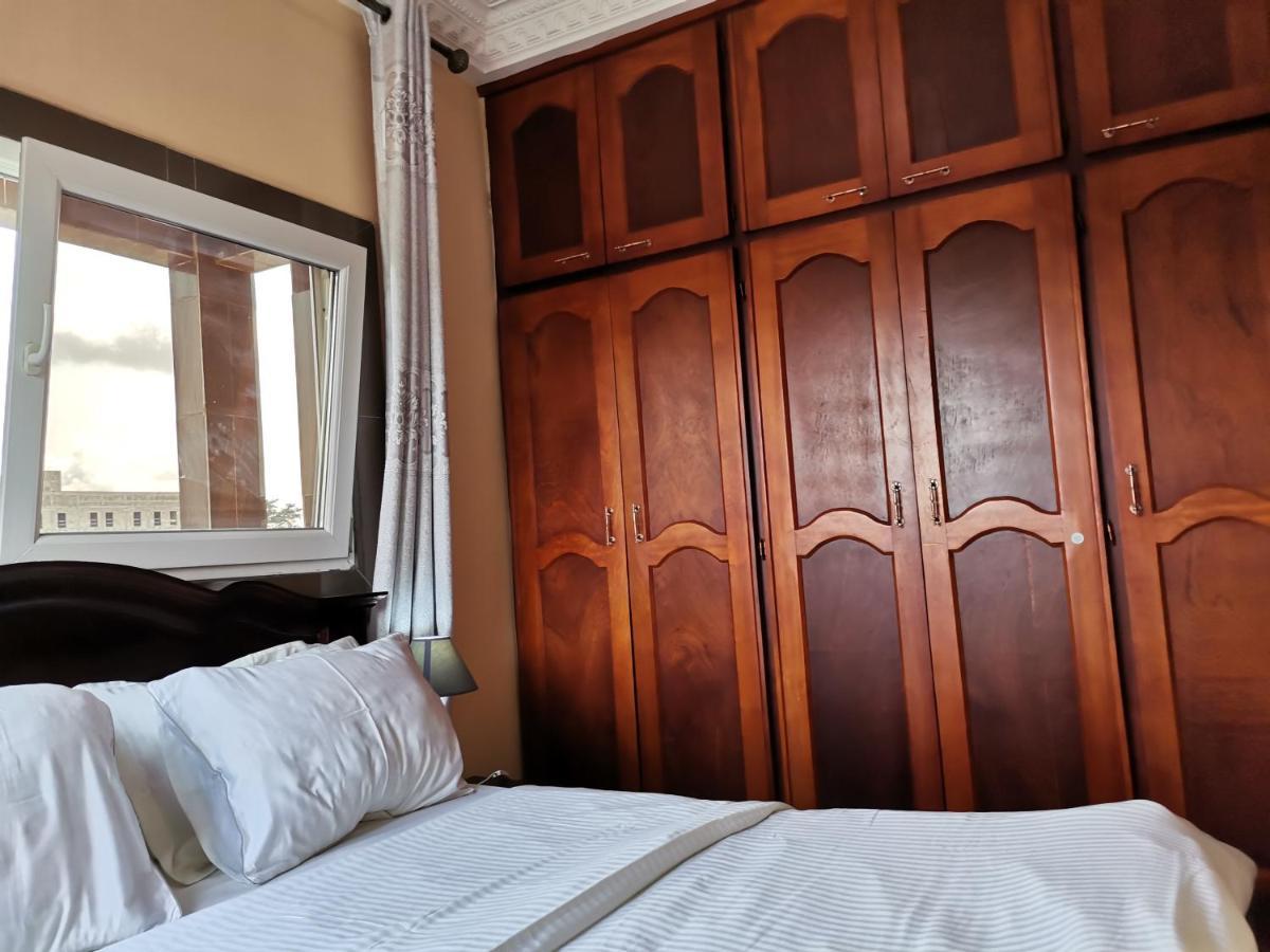 Residence Hoteliere Mb-202 C Douala Eksteriør bilde