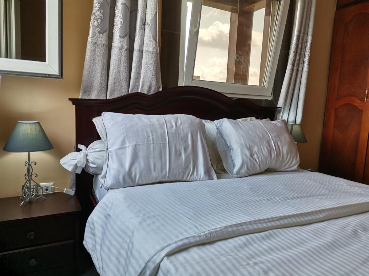 Residence Hoteliere Mb-202 C Douala Eksteriør bilde