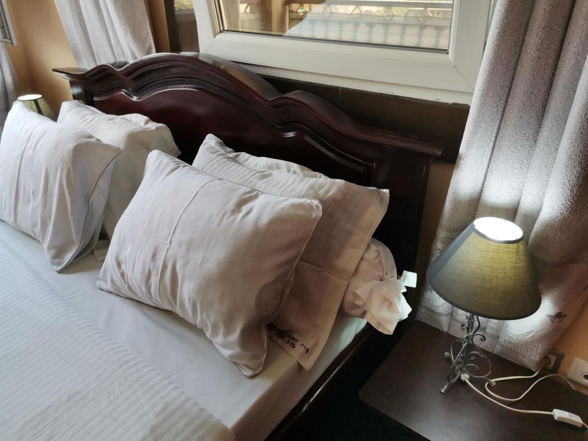 Residence Hoteliere Mb-202 C Douala Eksteriør bilde