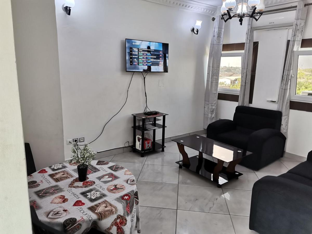 Residence Hoteliere Mb-202 C Douala Eksteriør bilde