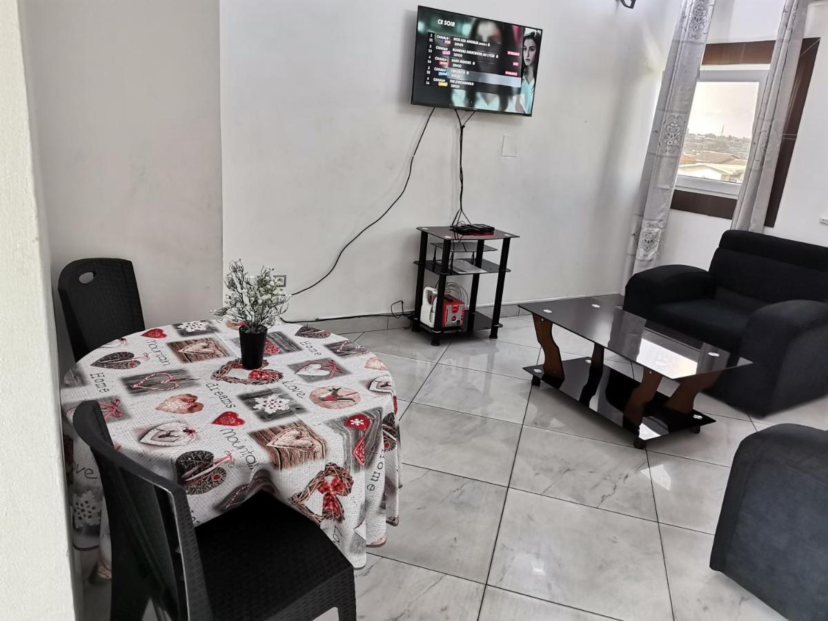 Residence Hoteliere Mb-202 C Douala Eksteriør bilde