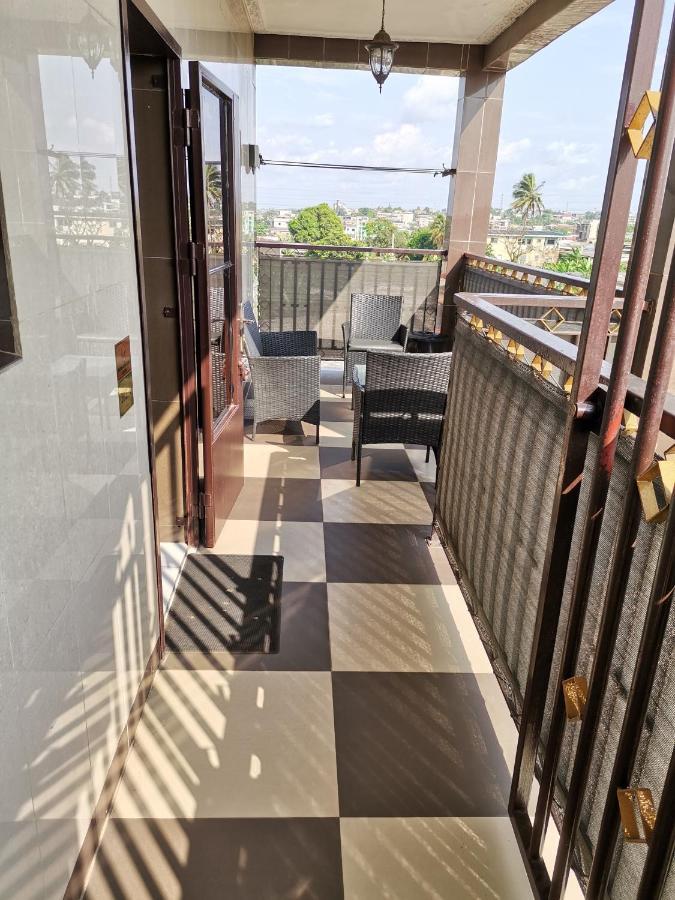Residence Hoteliere Mb-202 C Douala Eksteriør bilde